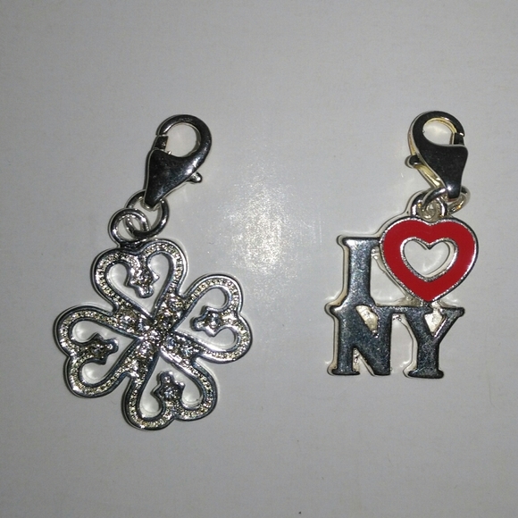 Set of 8 charms - Picture 2 of 5